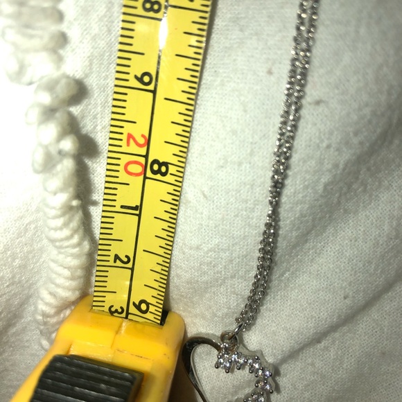 Heart shaped necklace - Picture 2 of 2